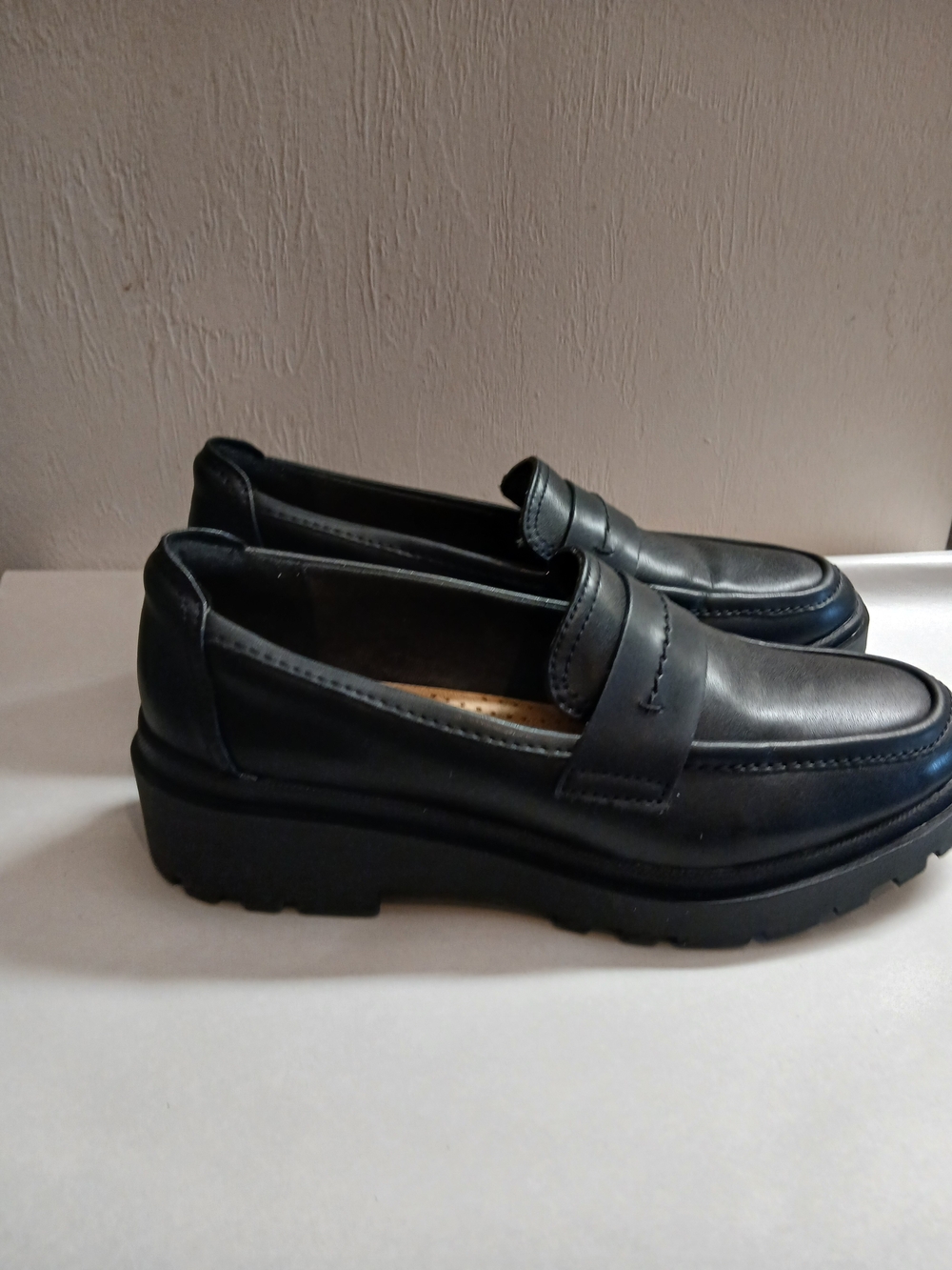 Clark's Woman's Black Leather Penny Loafers - Picture 7 of 7